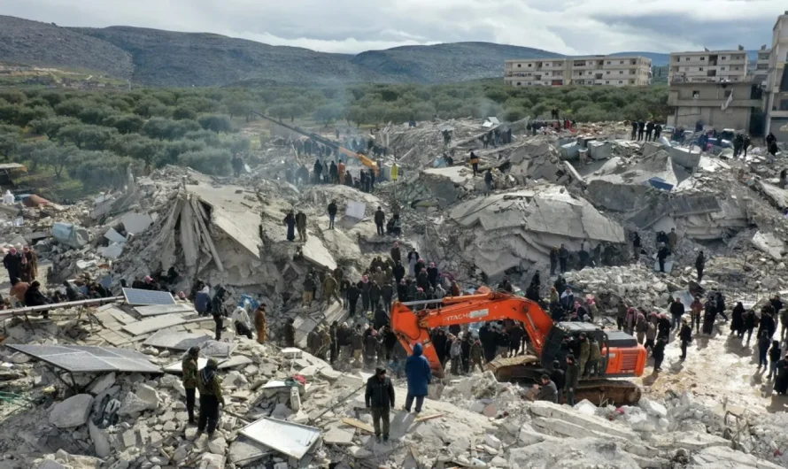 Rescue Operation Continues for Trapped Venezuelan One Week After Devastating Earthquakes
